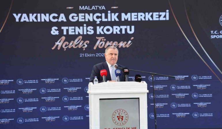 bakan-bak-gencler-icin-yatirimlarimiza-devam-edecegiz-QlpXASG8.jpg