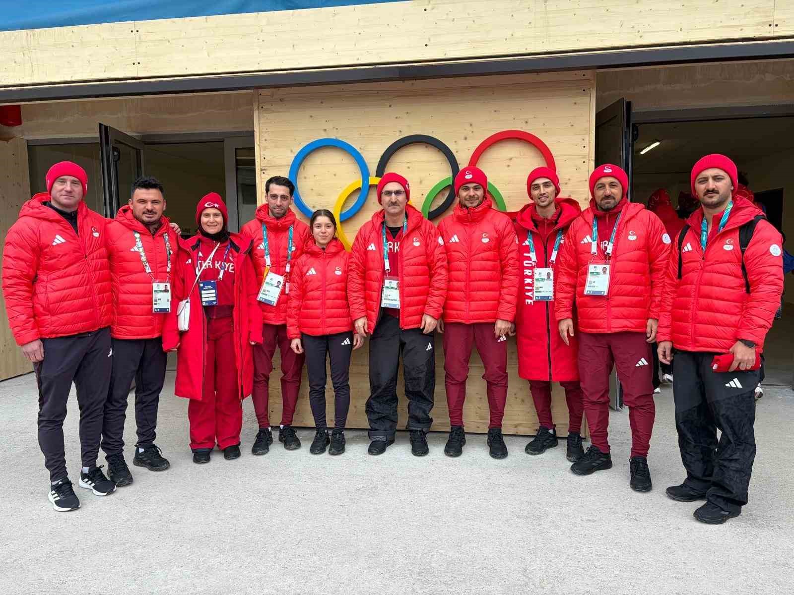bakan bak kis olimpiyatlarinda yarisacak milli sporcularla gorustu 0 fm5dP5Gy