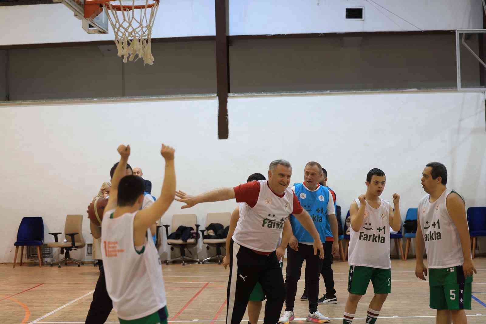 bakan bak ozel sporcular bizim icin cok kiymetli 2 I9m21NrV