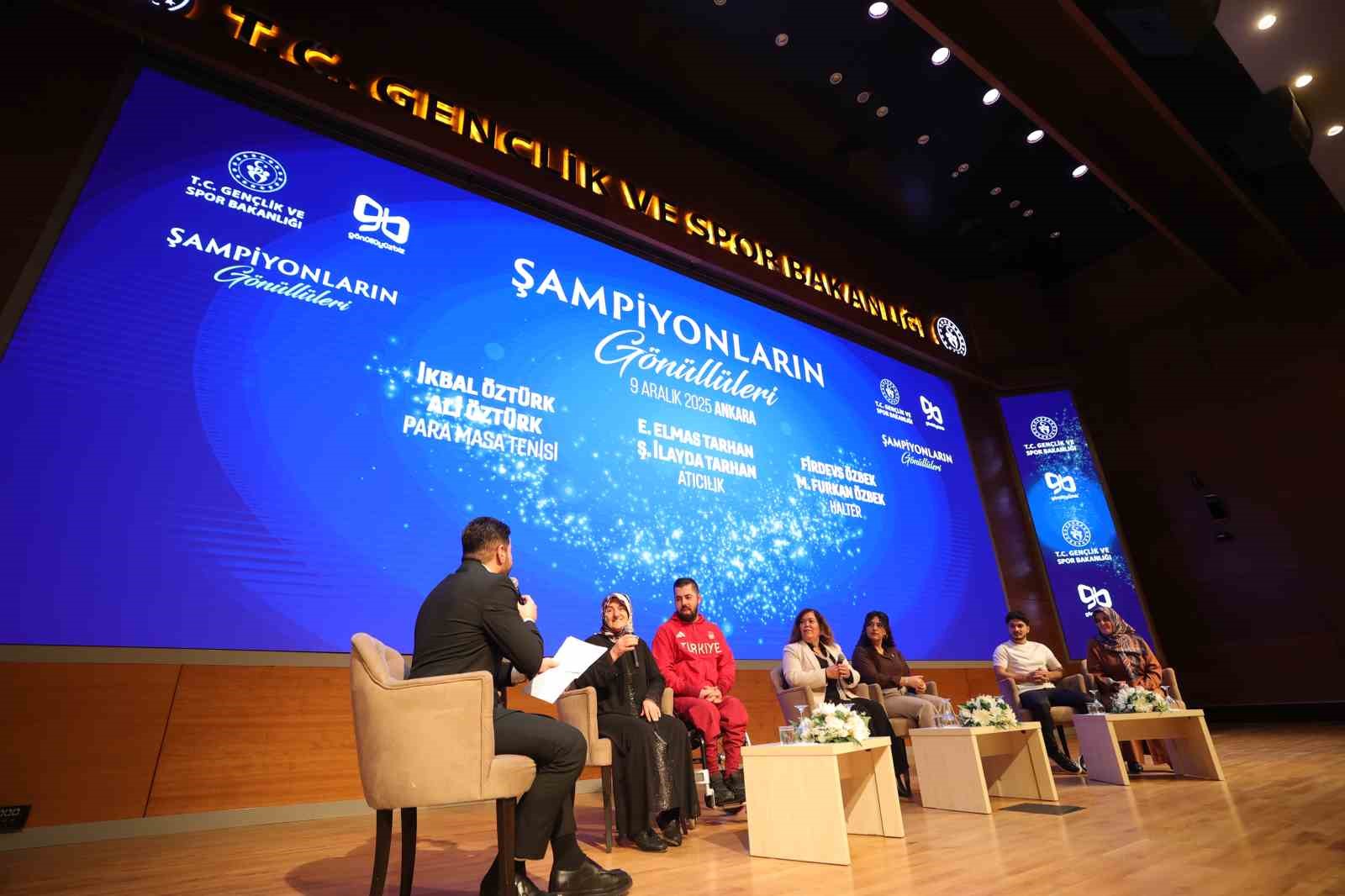 bakan bak sampiyon sporcularin anneleri ile bir araya geldi 2 ds9ujfii