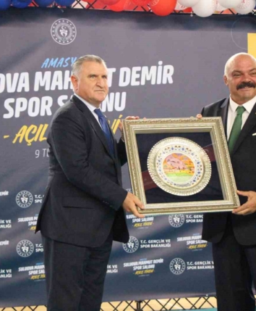 bakan-bak-turkiye-nato-zirvesinde-tum-dunyaya-gucunu-gosterdi-4tuOL7W4.jpg