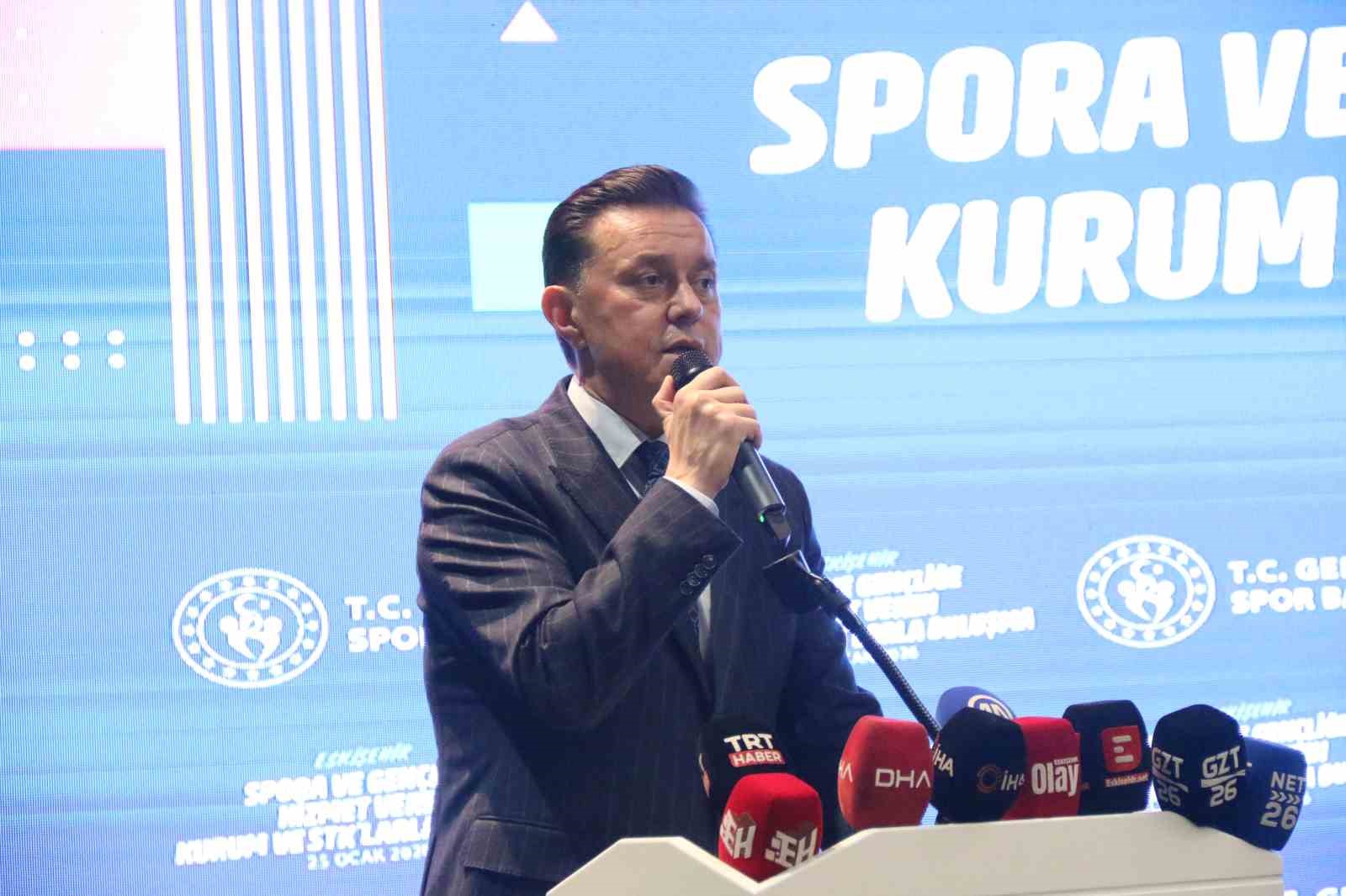 bakan bak turkiye yuzyili sporun ve gencligin yuzyili olacak 3 Lt4HrKF6
