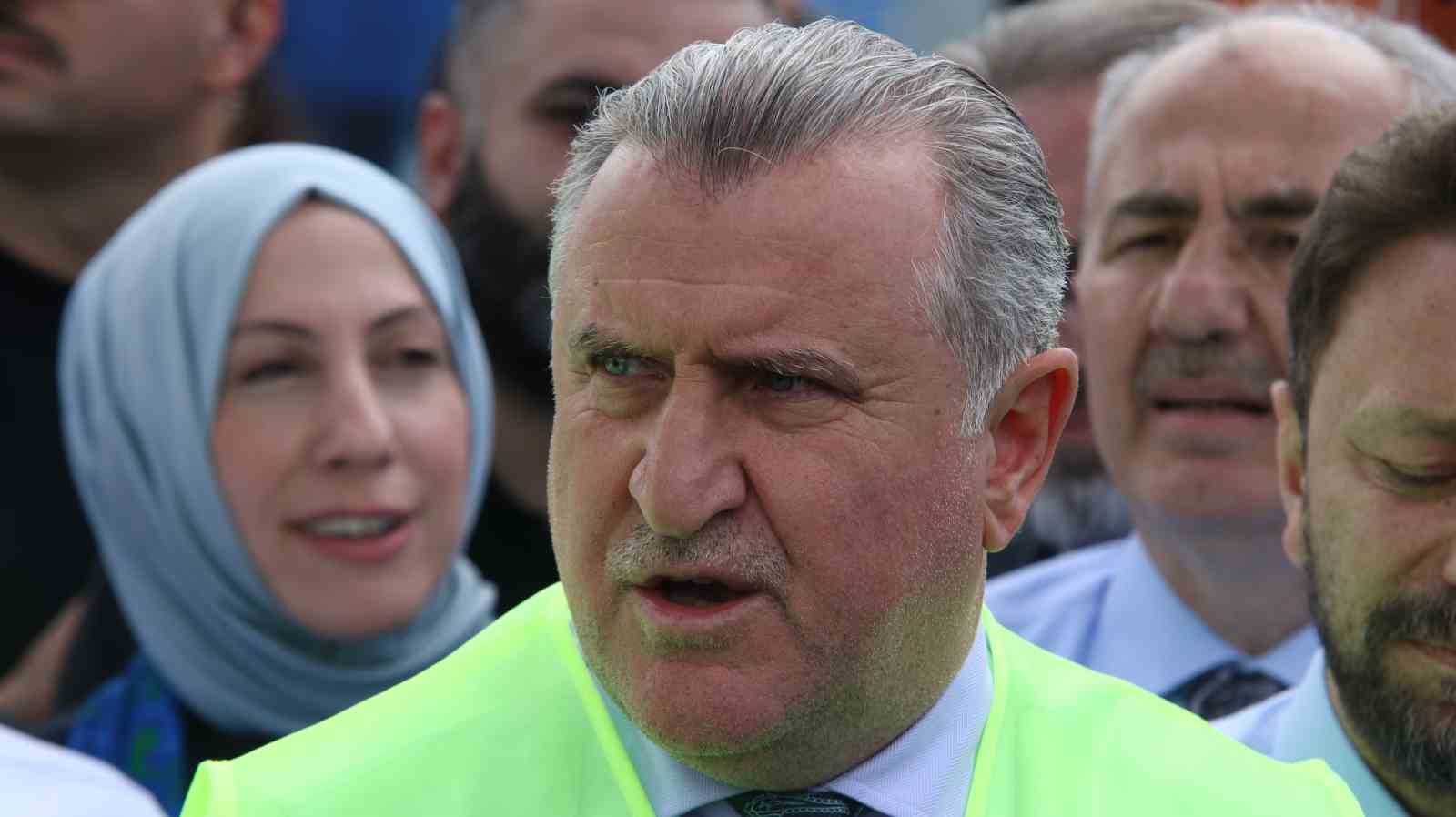 Bakan Bak ve Bakan Memişoğlu Ankara Rize Günleri açılış programında 8 bakan bak ve bakan memisoglu ankara rize gunleri acilis programinda 4 1wQJgibO