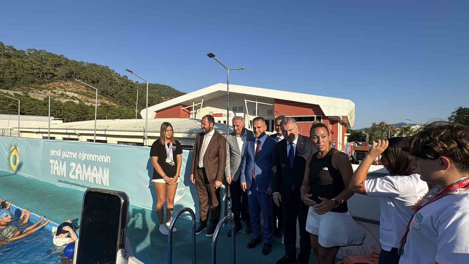 Bakan Bak’tan Marmaris’e olimpik havuz müjdesi 15 bakan baktan marmarise olimpik havuz mujdesi 11 8uegHAuE