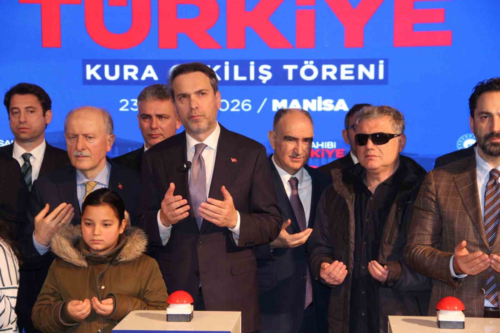 bakan bayraktar 2028de 17 milyon haneye kendi dogal gazimizi verecegiz 11 RgtMrLTz