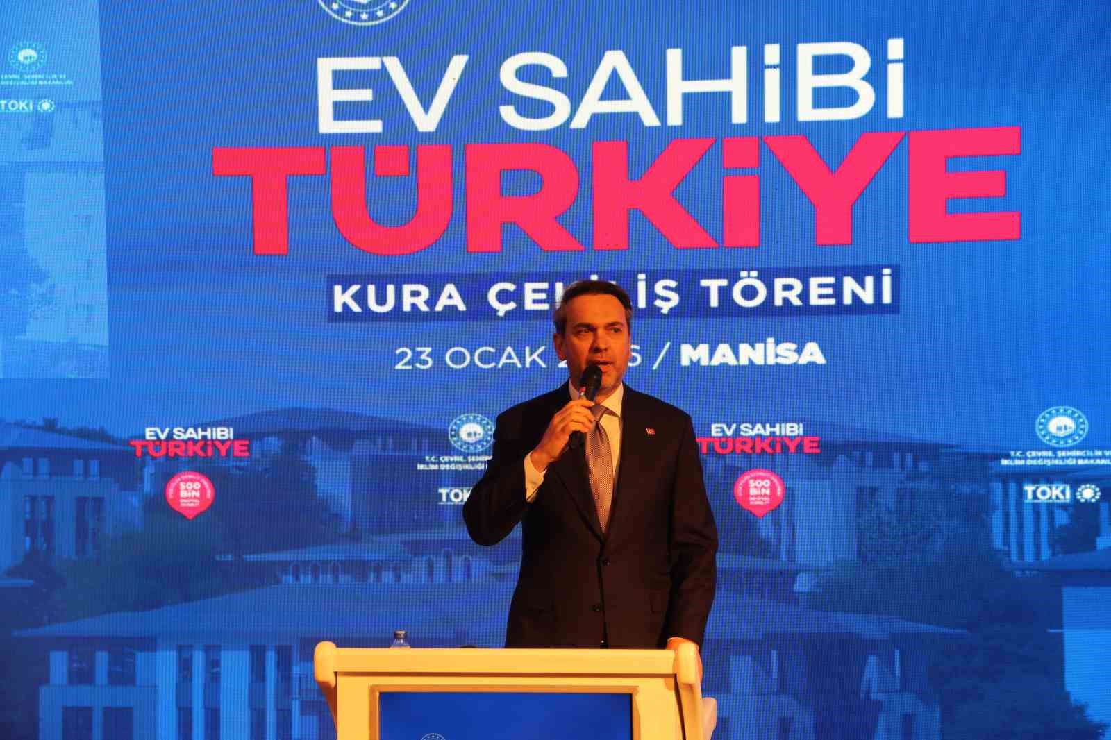 bakan bayraktar 2028de 17 milyon haneye kendi dogal gazimizi verecegiz 4 KtFWpiqT
