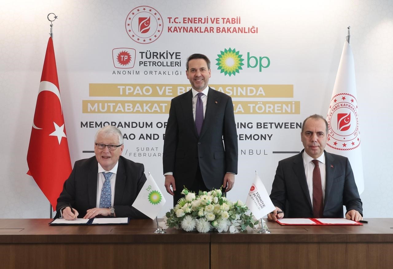 bakan bayraktar basta kerkuk sahalari olmak uzere irakta is birligine bakiyoruz 0 VTgMVuc3