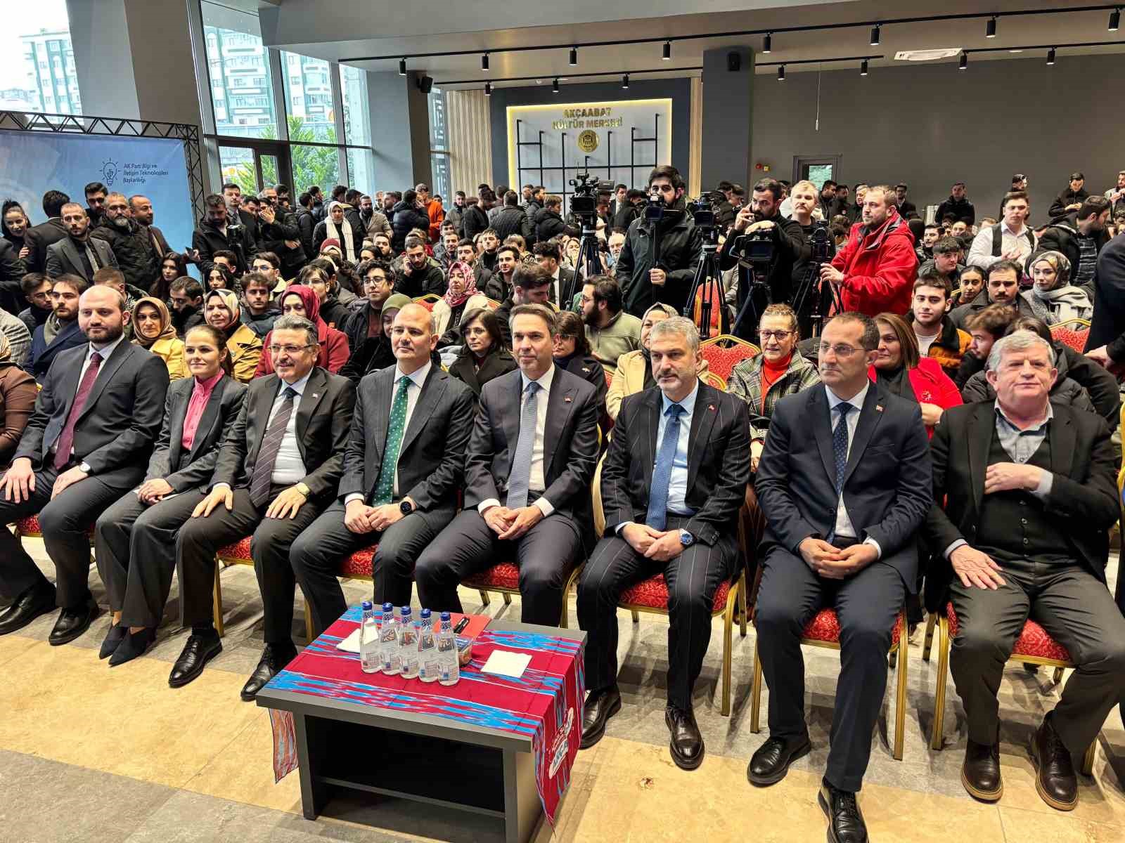 bakan bayraktar bu sene 8 milyon haneye yetecek gazi uretmis olacagiz 2028de 16 milyona JUEfnHdN