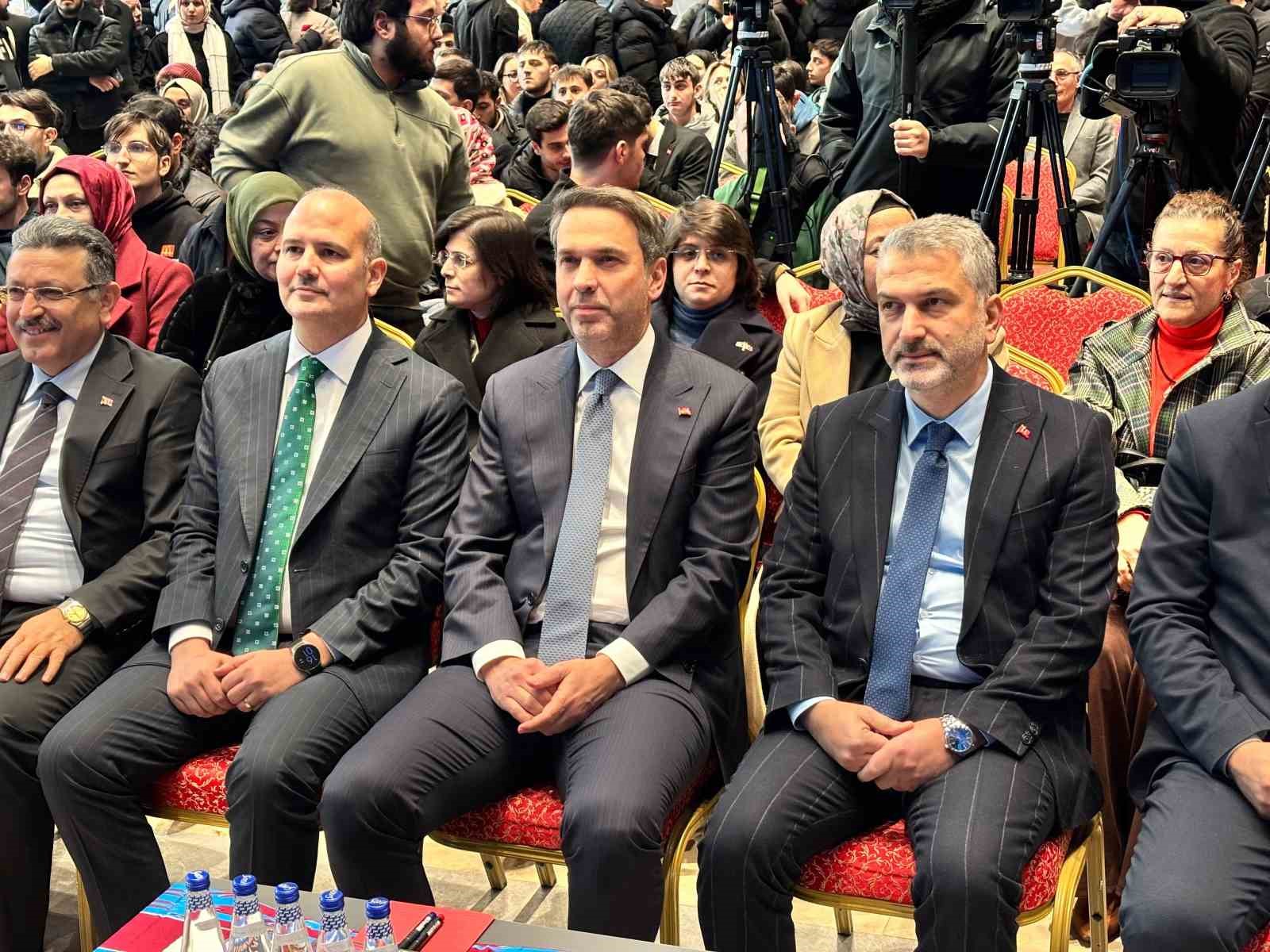 bakan bayraktar bu sene 8 milyon haneye yetecek gazi uretmis olacagiz 2028de 16 milyona e1shYkQk