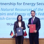 bakan-bayraktar-bugun-enerji-guvenliginden-soz-ederken-kritik-mineralleri-ve-nadir-toprak-elementlerini-de-mZYOSW88.jpg