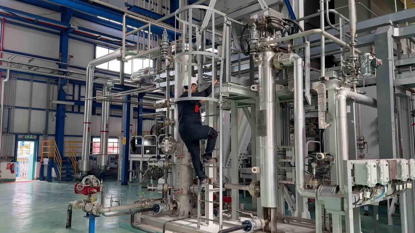 bakan bayraktar dogal gaz depolarimiz yuzde 100 dolu 3