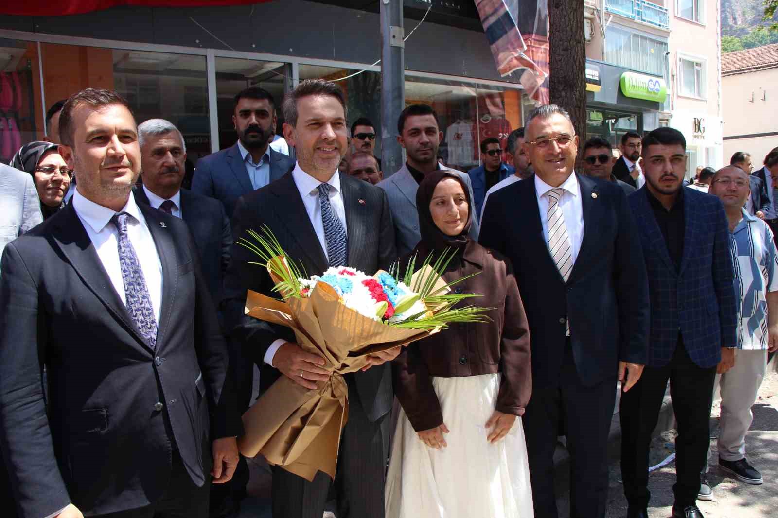 Bakan Bayraktar: "Doğal gaz desteğinde ihtiyaç sahibi olanla olmayanı biraz ayıralım" 4 bakan bayraktar dogal gaz desteginde ihtiyac sahibi olanla olmayani biraz ayiralim 0 vTLYSL3d