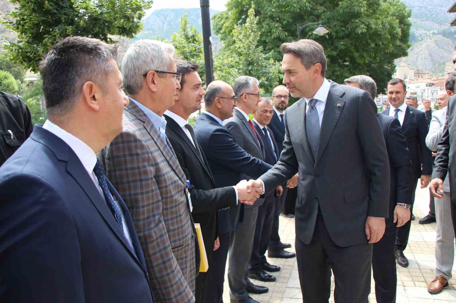 Bakan Bayraktar: "Doğal gaz desteğinde ihtiyaç sahibi olanla olmayanı biraz ayıralım" 5 bakan bayraktar dogal gaz desteginde ihtiyac sahibi olanla olmayani biraz ayiralim 1 f8aLyO42
