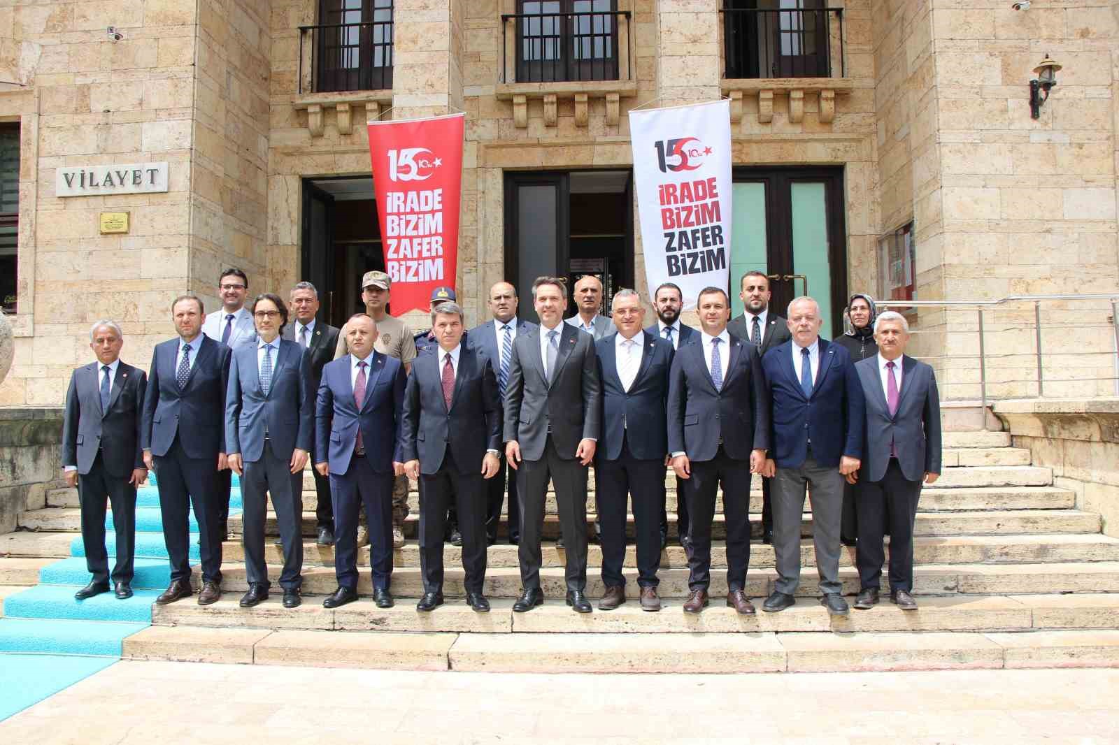 Bakan Bayraktar: "Doğal gaz desteğinde ihtiyaç sahibi olanla olmayanı biraz ayıralım" 7 bakan bayraktar dogal gaz desteginde ihtiyac sahibi olanla olmayani biraz ayiralim 3 OnObukJd