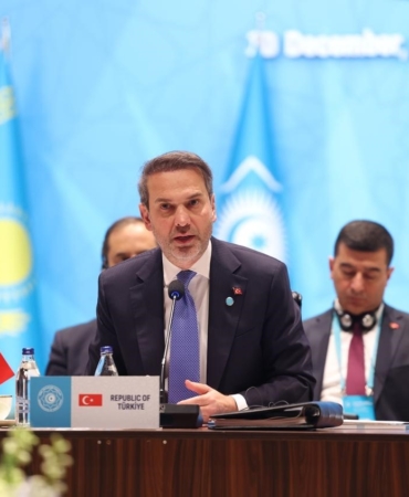 bakan-bayraktar-dogudan-batiya-yesil-enerji-hatti-calismalari-basliyor-3n4W8kZD.jpg