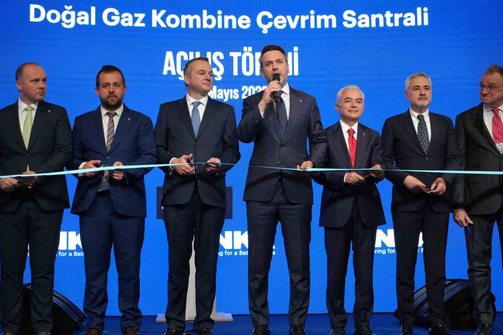 bakan bayraktar enerji kalkinmanin ve milli guvenligin temel unsurudur 3 UQfnZFyZ