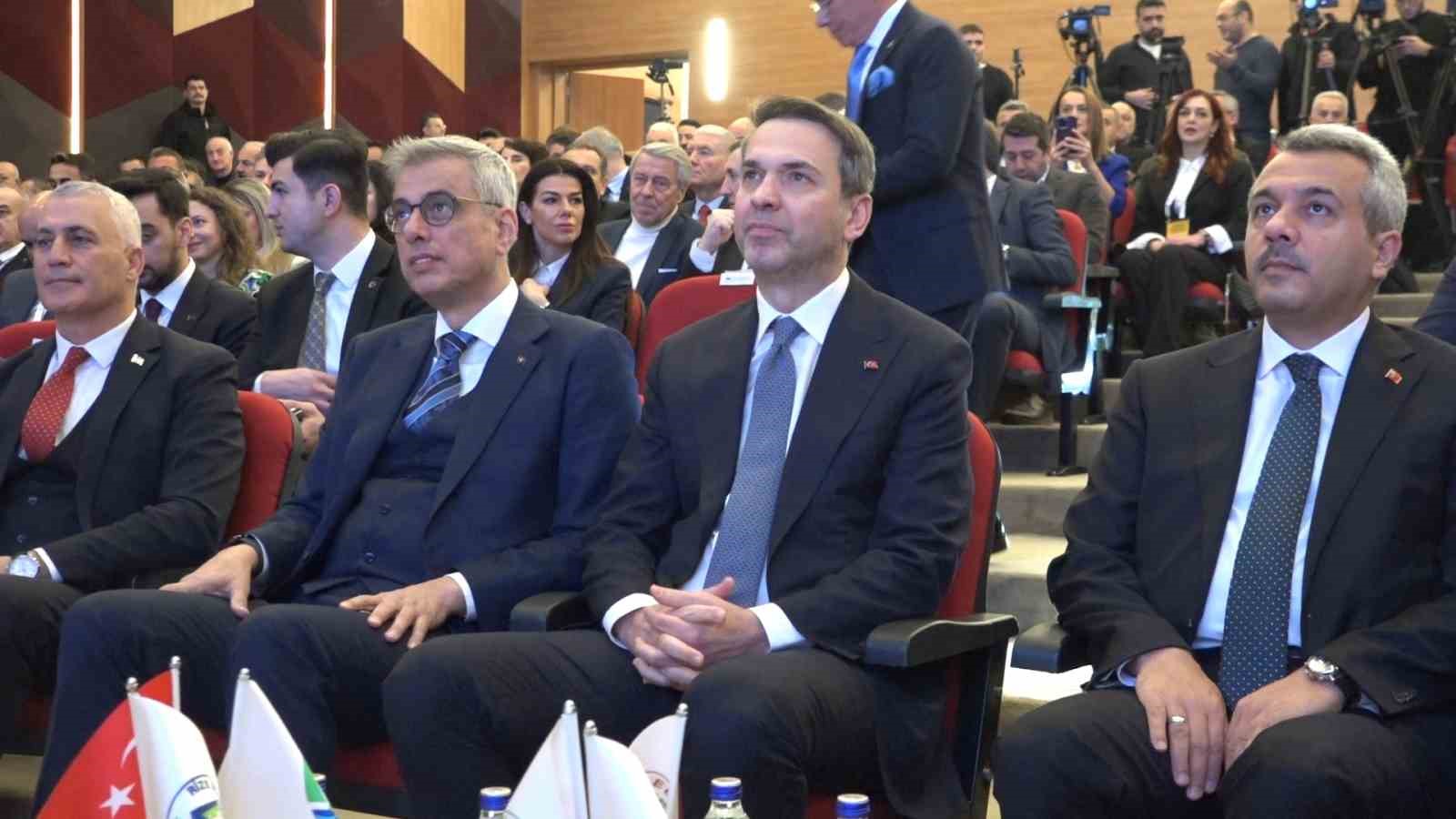 bakan bayraktar karadenizde alti yeni sondaj yapacagiz kesif amacli 3 yzYQkV3f