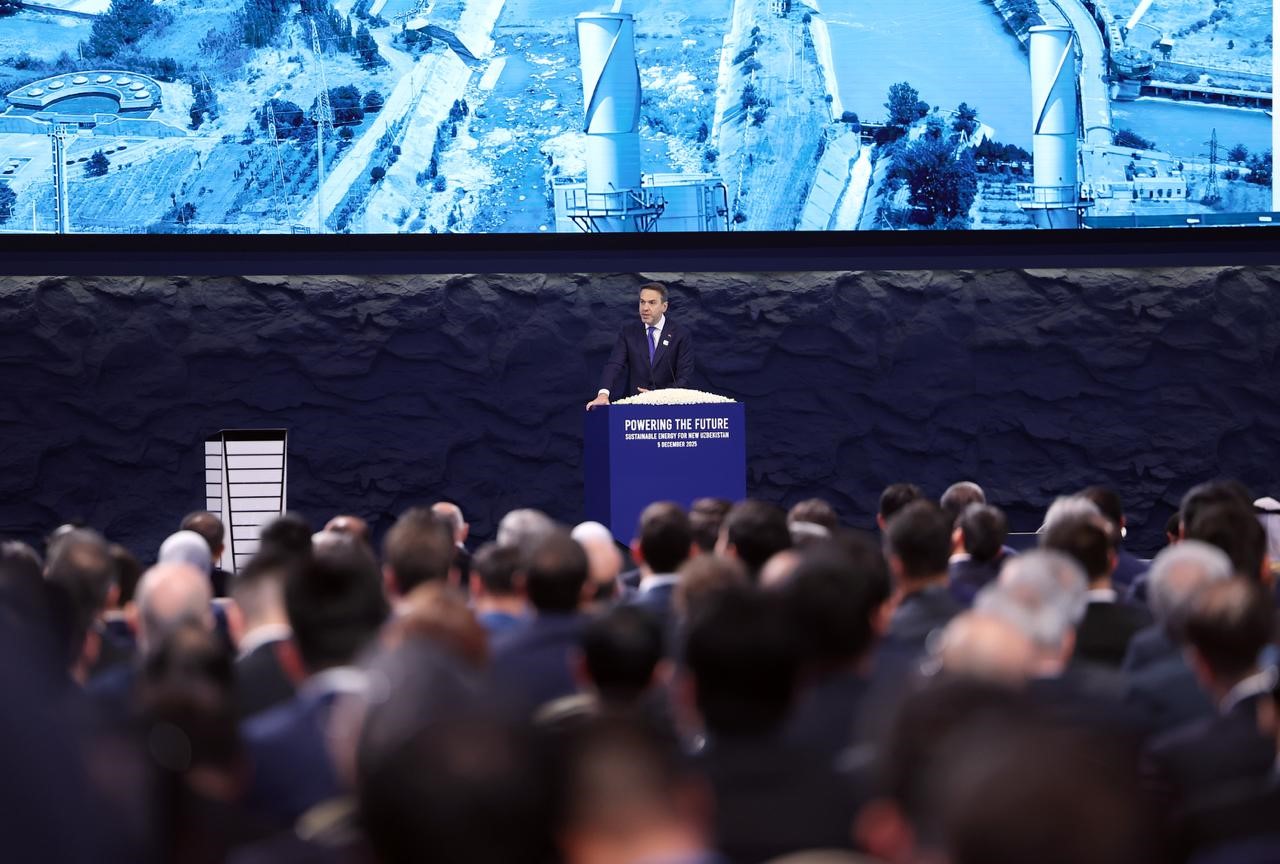 bakan bayraktar ozbekistan cumhurbaskani mirziyoyev tarafindan kabul edildi 1 7wKv6rvs