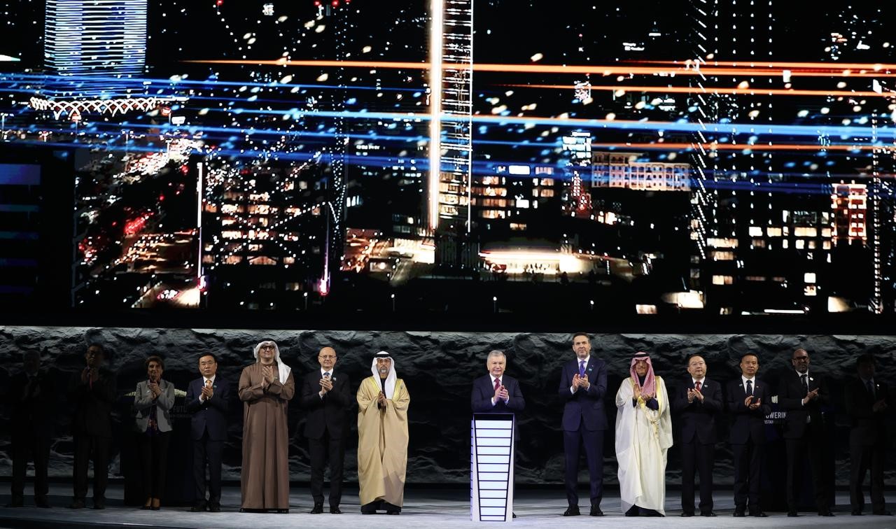 bakan bayraktar ozbekistan cumhurbaskani mirziyoyev tarafindan kabul edildi 3 Nal9MAg3