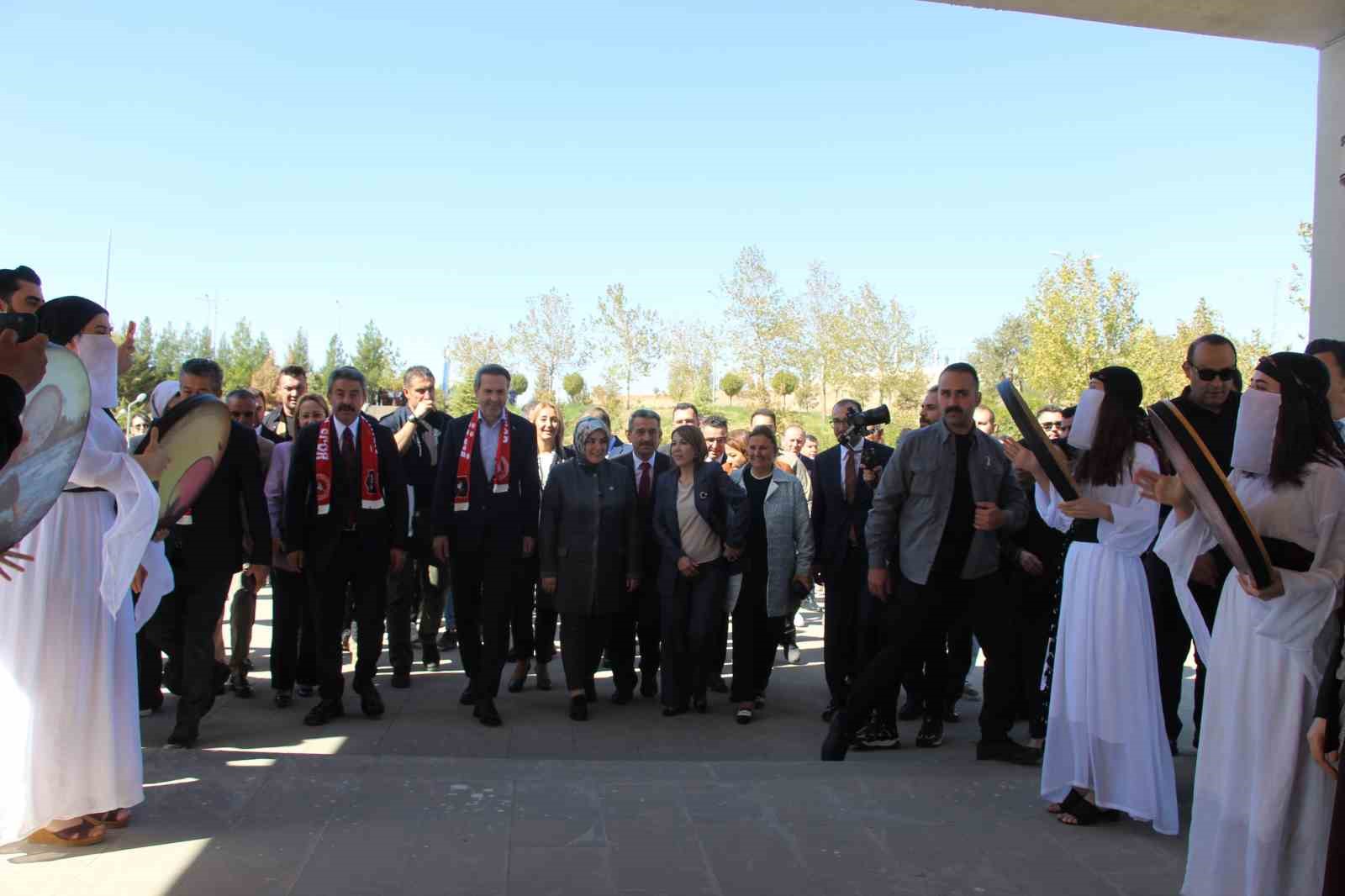 bakan bayraktar sirnakta 10