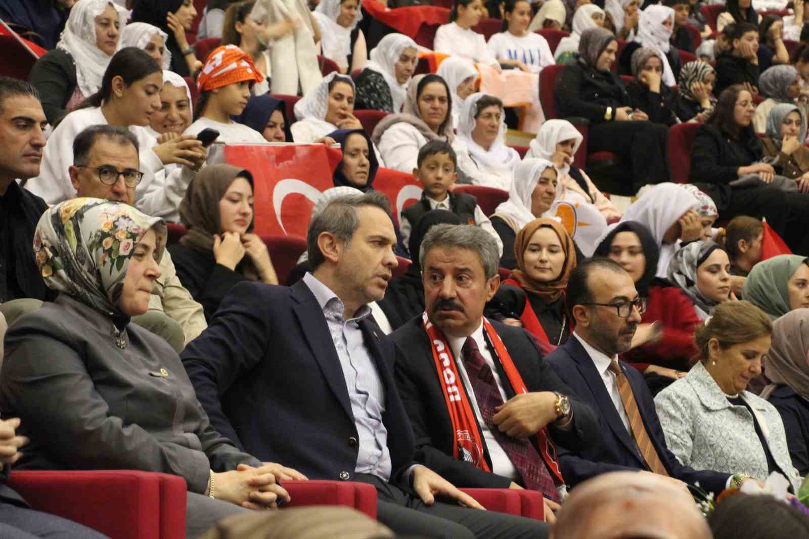 bakan bayraktar terorsuz turkiye kadinla mumkun 6
