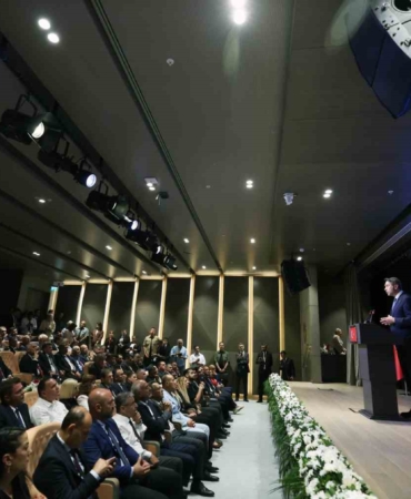bakan-bayraktar-turkiye-kktc-arasinda-yaklasik-101-kilometre-uzunlugunda-dogal-gaz-iletim-hatti-insa-edecegiz-ezRpSqOa.jpg