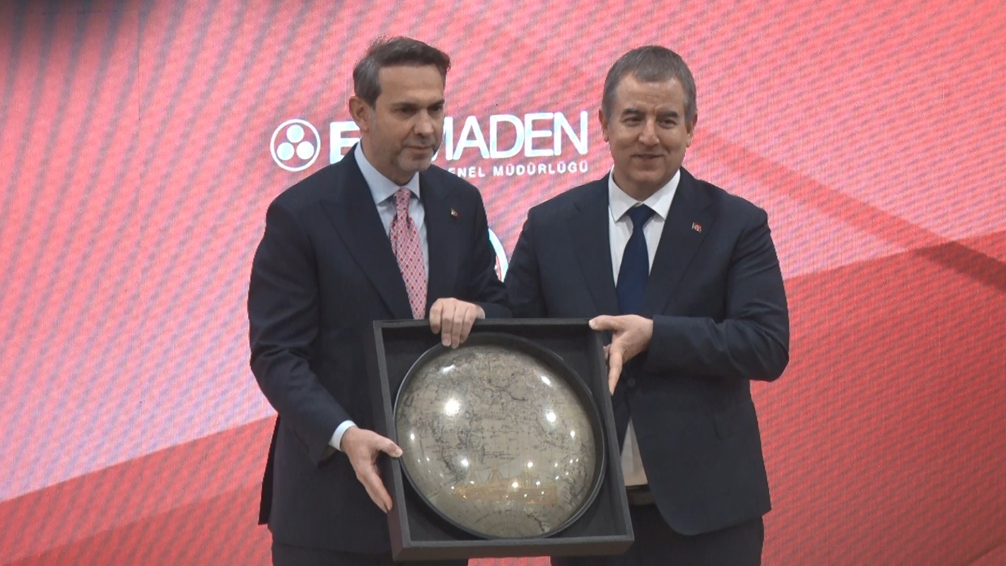 bakan bayraktar turkiyede madenciligin yuzyilinda hep birlikte basaracagiz 1
