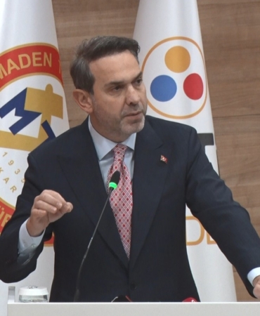 bakan-bayraktar-turkiyede-madenciligin-yuzyilinda-hep-birlikte-basaracagiz-ScGNmxTS.jpg