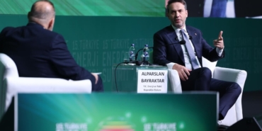 bakan-bayraktardan-yeka-res-yarismalarina-iliskin-aciklama-p9mdlLHj.jpg