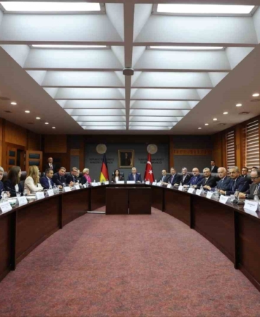 bakan-bolat-almanya-vizelerinde-ret-orani-yuzde-25lerden-yuzde-14e-geriledi-27UTbGd9.jpg