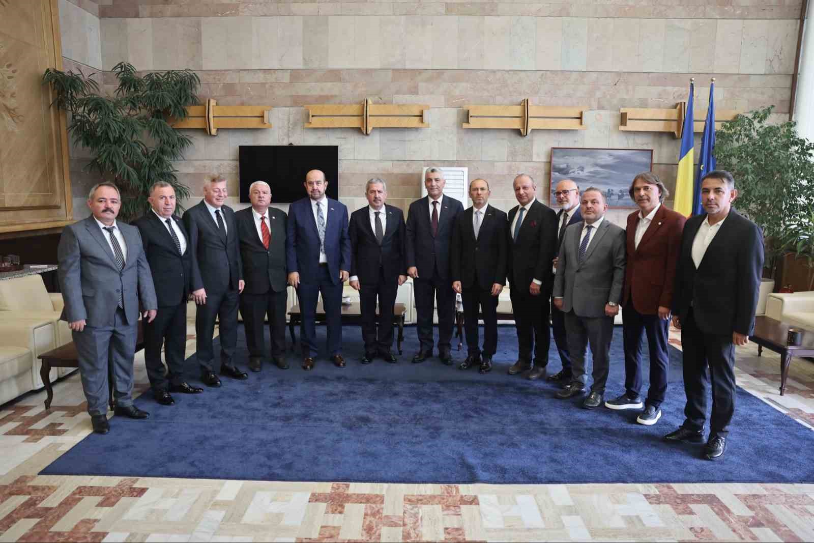 bakan bolat arice baskani frunzulica ile bir araya geldi 0 Byfikt6G