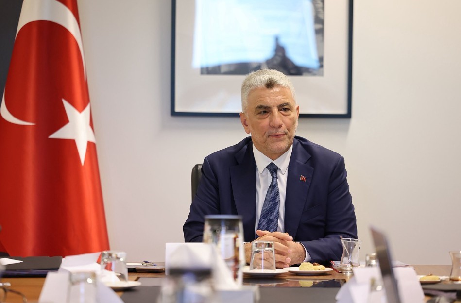 Bakan Bolat, Avrupa Otomobil Üreticileri Birliği Genel Direktörü Vries ile görüştü 5 bakan bolat avrupa otomobil ureticileri birligi genel direktoru vries ile gorustu 1 fyEtzgls