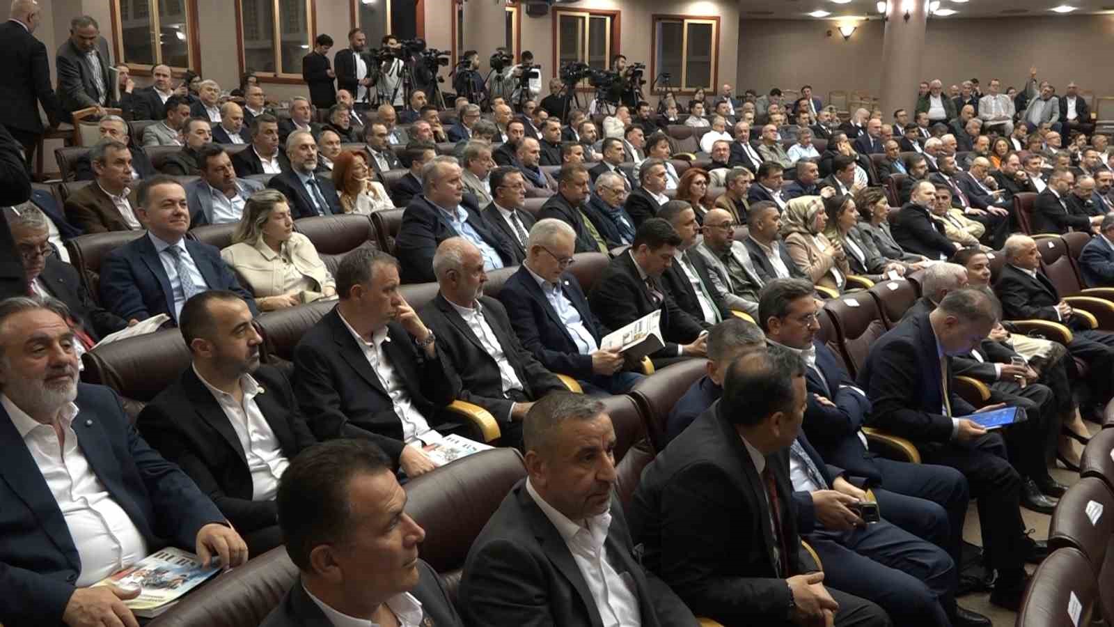 Bakan Bolat, Bursa’da iş adamlarıyla bir araya geldi 4 bakan bolat bursada is adamlariyla bir araya geldi 0 5RYWw3cC