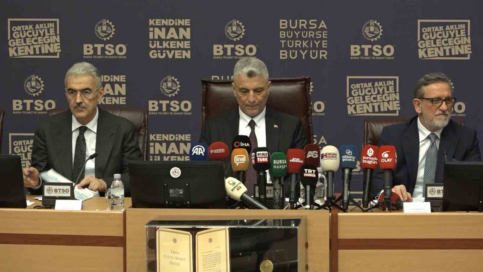 Bakan Bolat, Bursa’da iş adamlarıyla bir araya geldi 5 bakan bolat bursada is adamlariyla bir araya geldi 1