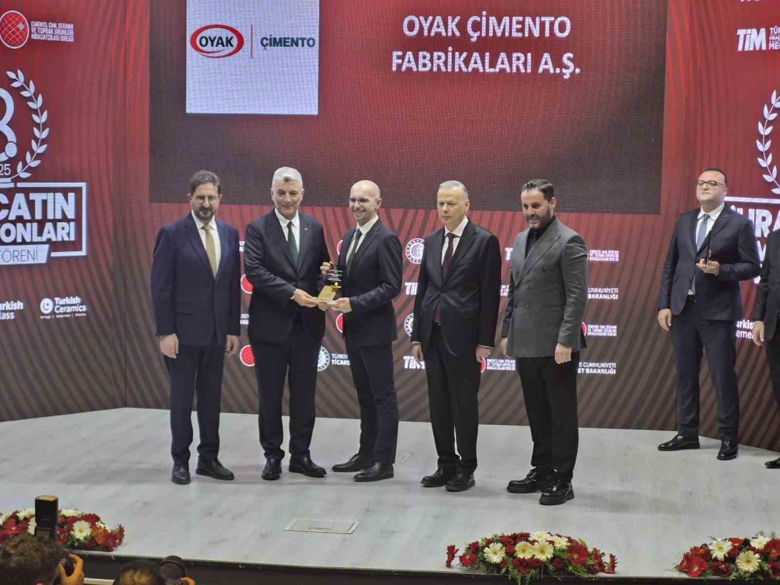 Bakan Bolat: "Cumhurbaşkanımızın liderliğinde Türkiye’ye son 23 yılda her alanda çağ atlattık" 5 bakan bolat cumhurbaskanimizin liderliginde turkiyeye son 23 yilda her alanda cag atlattik 1 4tS8n7qP