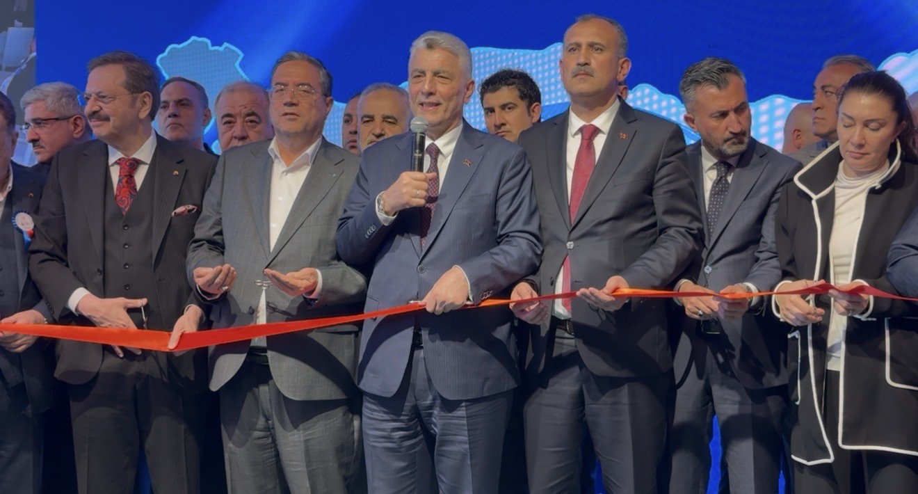 Bakan Bolat: "Gürbulak’ı tamamen modernize ettik" 4 bakan bolat gurbulaki tamamen modernize ettik 0 HOwiWkSY