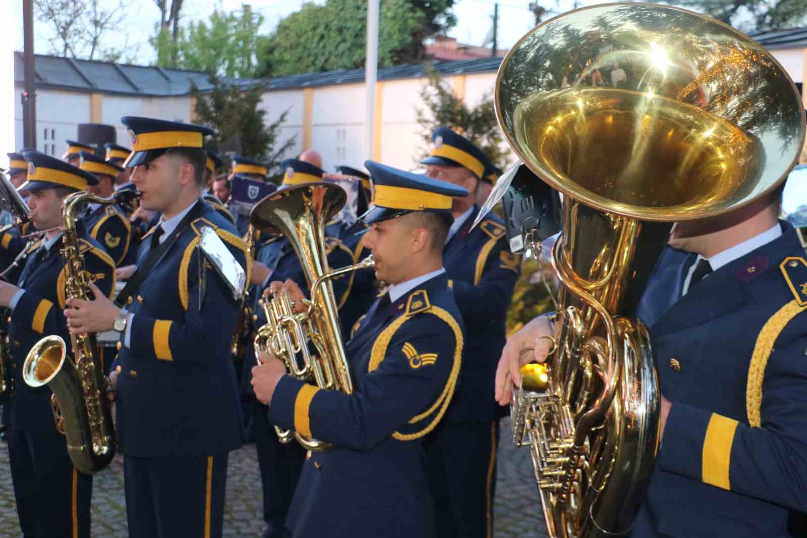 Bakan Bolat: "Hollanda, Türkiye’nin AB üyesi ülkeler arasındaki en önemli ticaret ortaklarındandır 6 bakan bolat hollanda turkiyenin ab uyesi ulkeler arasindaki en onemli ticaret ortaklarindandir 2 ZdQQitJO