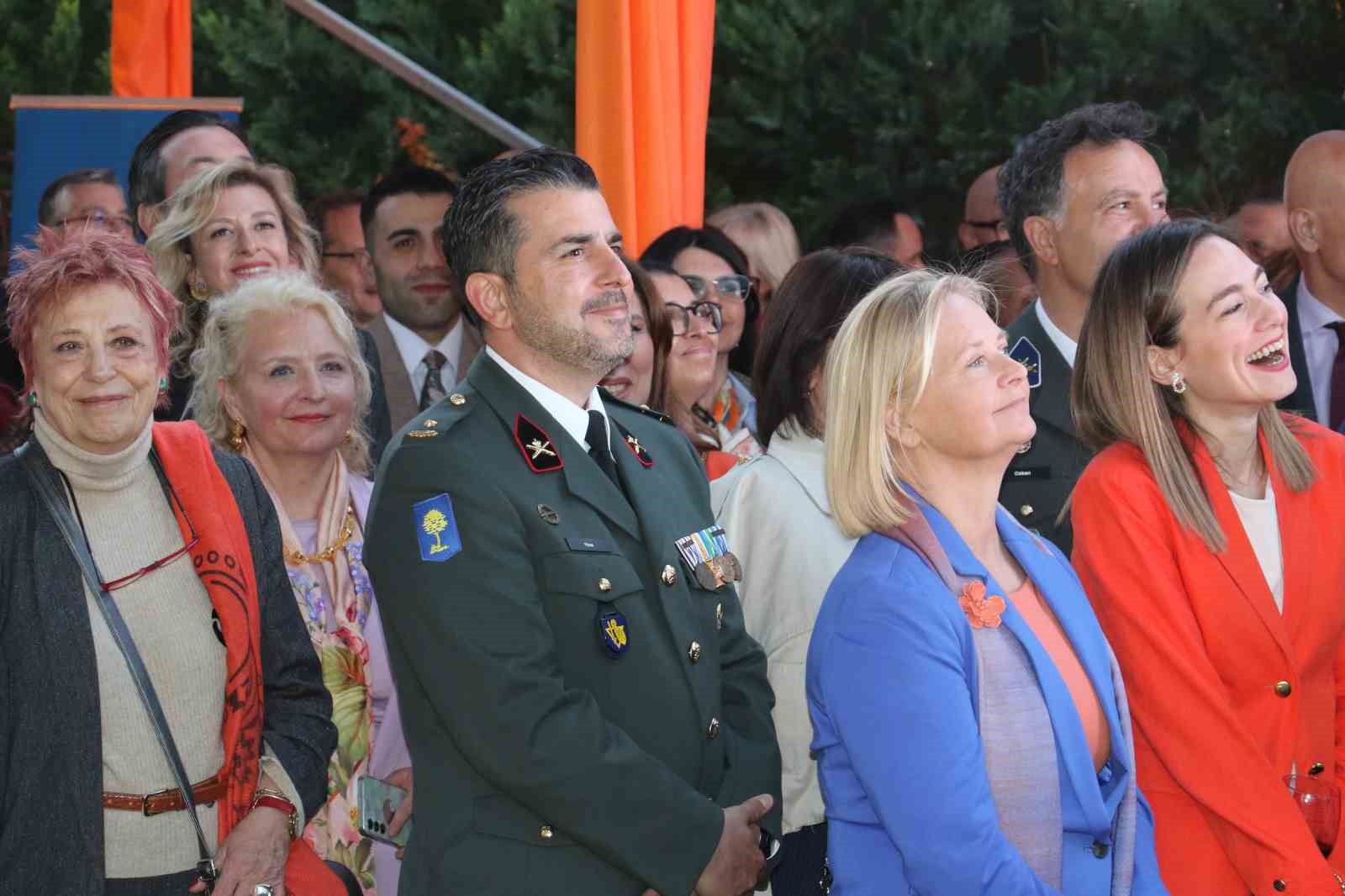 Bakan Bolat: "Hollanda, Türkiye’nin AB üyesi ülkeler arasındaki en önemli ticaret ortaklarındandır 10 bakan bolat hollanda turkiyenin ab uyesi ulkeler arasindaki en onemli ticaret ortaklarindandir 6 hwIhAyc2