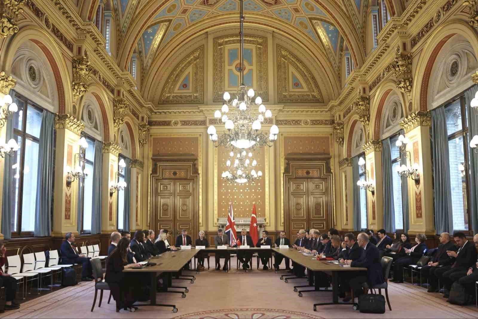 bakan bolat jetco 8inci donem toplantisina katildi 1 1gmlw2Gj