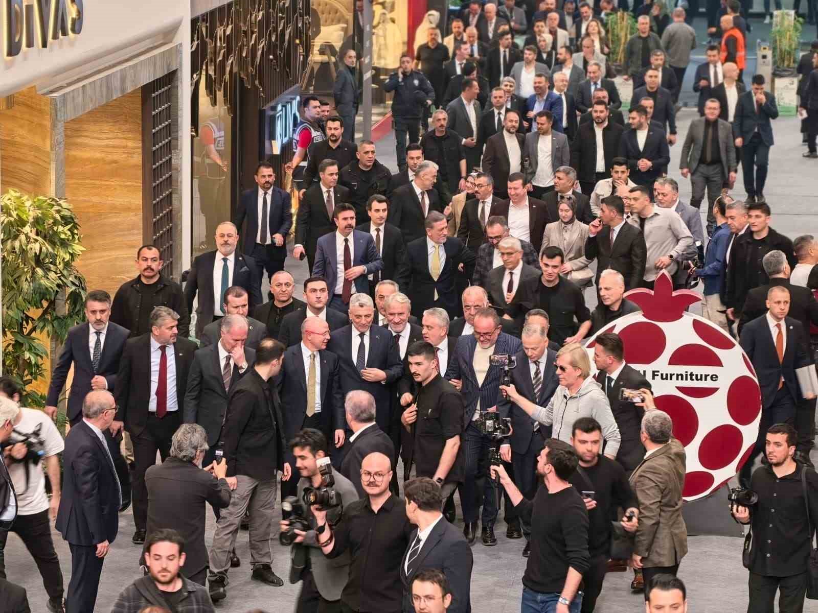 bakan bolat kisi basina dusen milli gelir 2025te 18 bin 40 dolara yukselerek tum mL8lFqVS