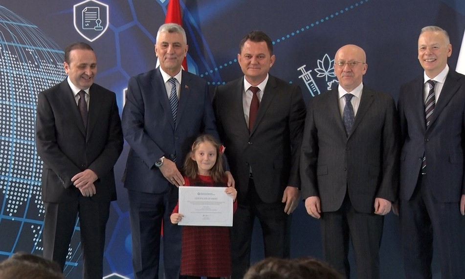 bakan bolat milli ekonominin temeli guclu gumruklerdir 1 SaaXcj52
