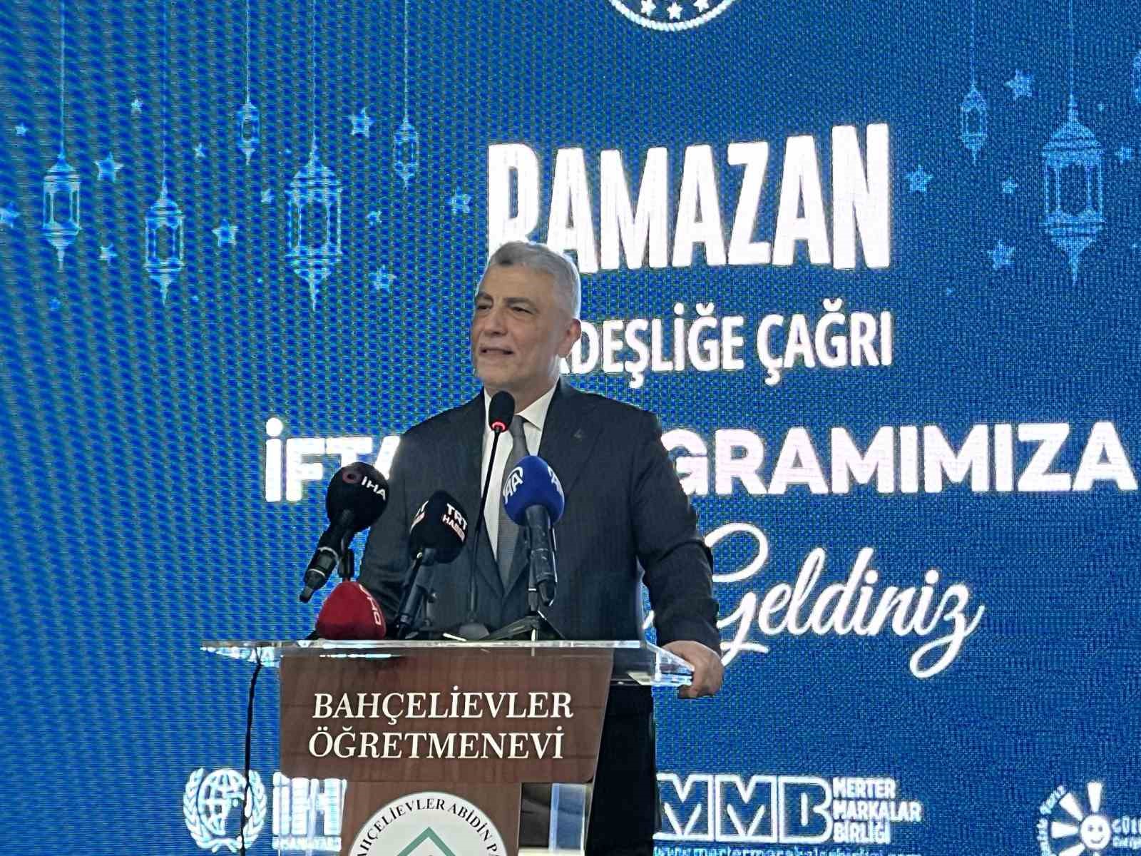 bakan bolat sosyal yardimlar bizim donemimizde yaklasik bir trilyon liraya ulasan butcesiyle vatandaslarimiza tahsis nELrNBpk