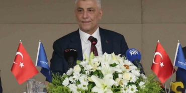 bakan-bolat-turkiye-273-bucuk-milyar-dolar-yillik-ihracat-yapan-bir-ulke-konumuna-geldi-tkiPF914.jpg