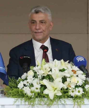 bakan-bolat-turkiye-273-bucuk-milyar-dolar-yillik-ihracat-yapan-bir-ulke-konumuna-geldi-tkiPF914.jpg