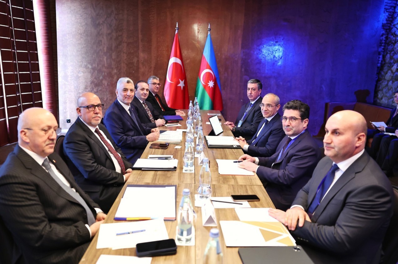 bakan bolat turkiye azerbaycan gurcistan is forumuna katildi 6 QfErq1TC