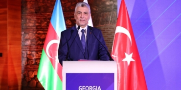 bakan-bolat-turkiye-azerbaycan-gurcistan-is-forumuna-katildi-FG1PyL72.jpg