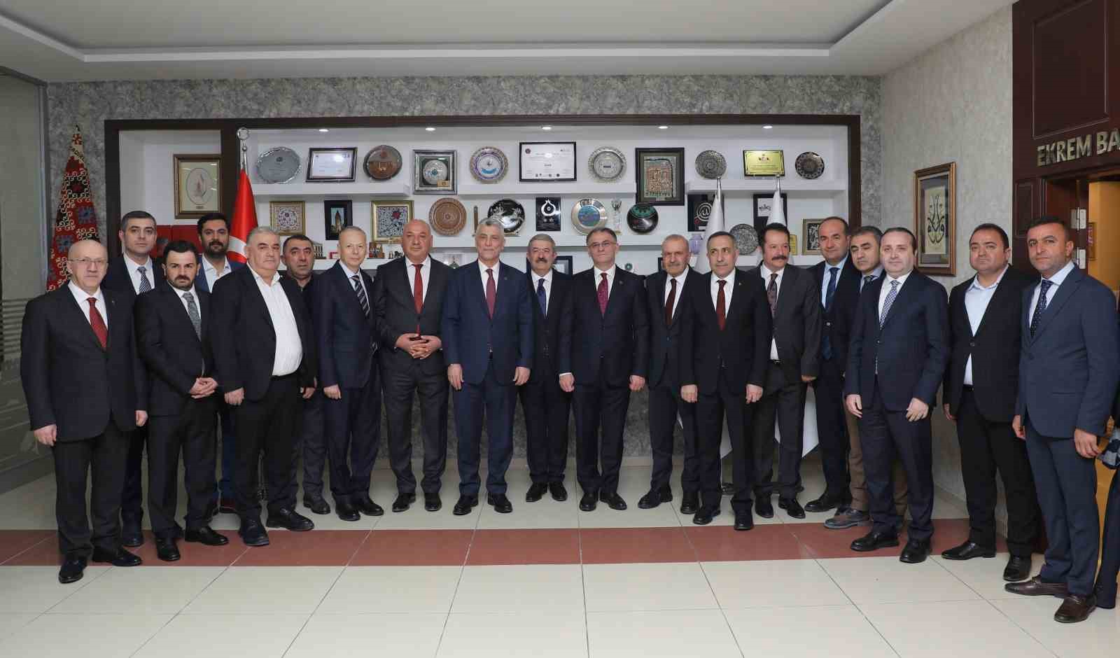 bakan bolat van tsoda mujdeyi verdi 1 pTEgb8Wf