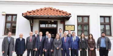 bakan-bolattan-kosovada-kfor-karargahina-ziyaret-zNF9m4vn.jpg