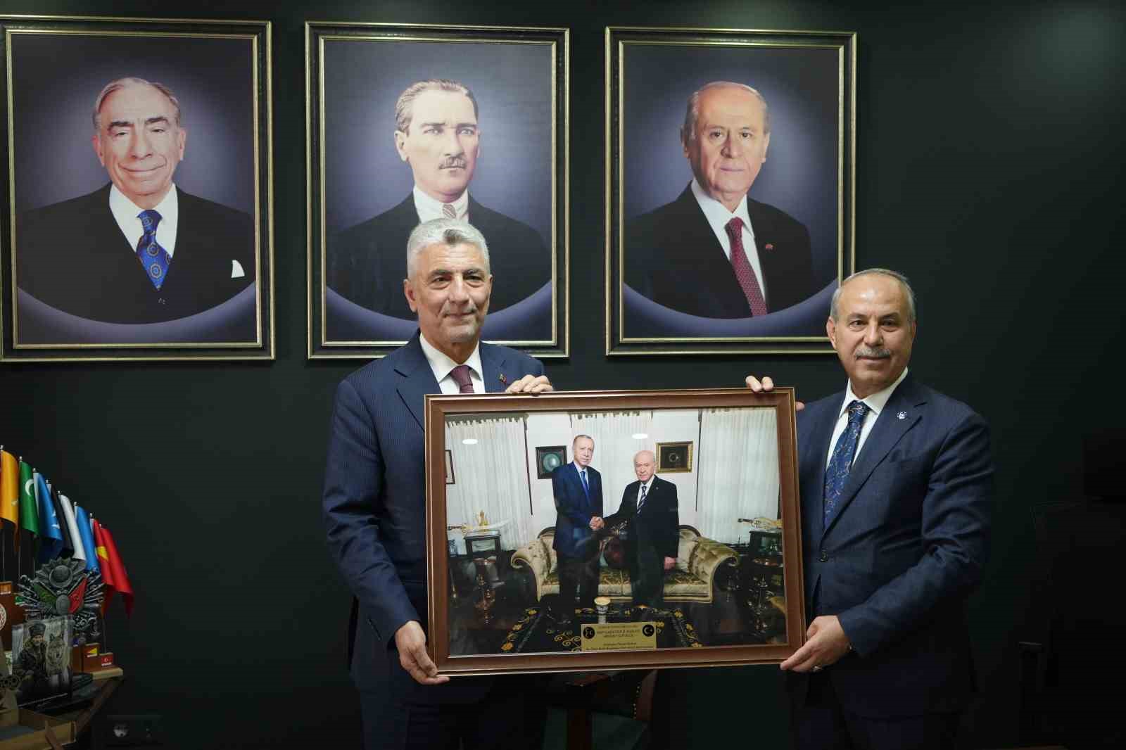 Bakan Bolat’tan MHP Gaziantep İl Başkanı Kılıç’a hayırlı olsun ziyareti 9 bakan bolattan mhp gaziantep il baskani kilica hayirli olsun ziyareti 5 ZTOMZyfa