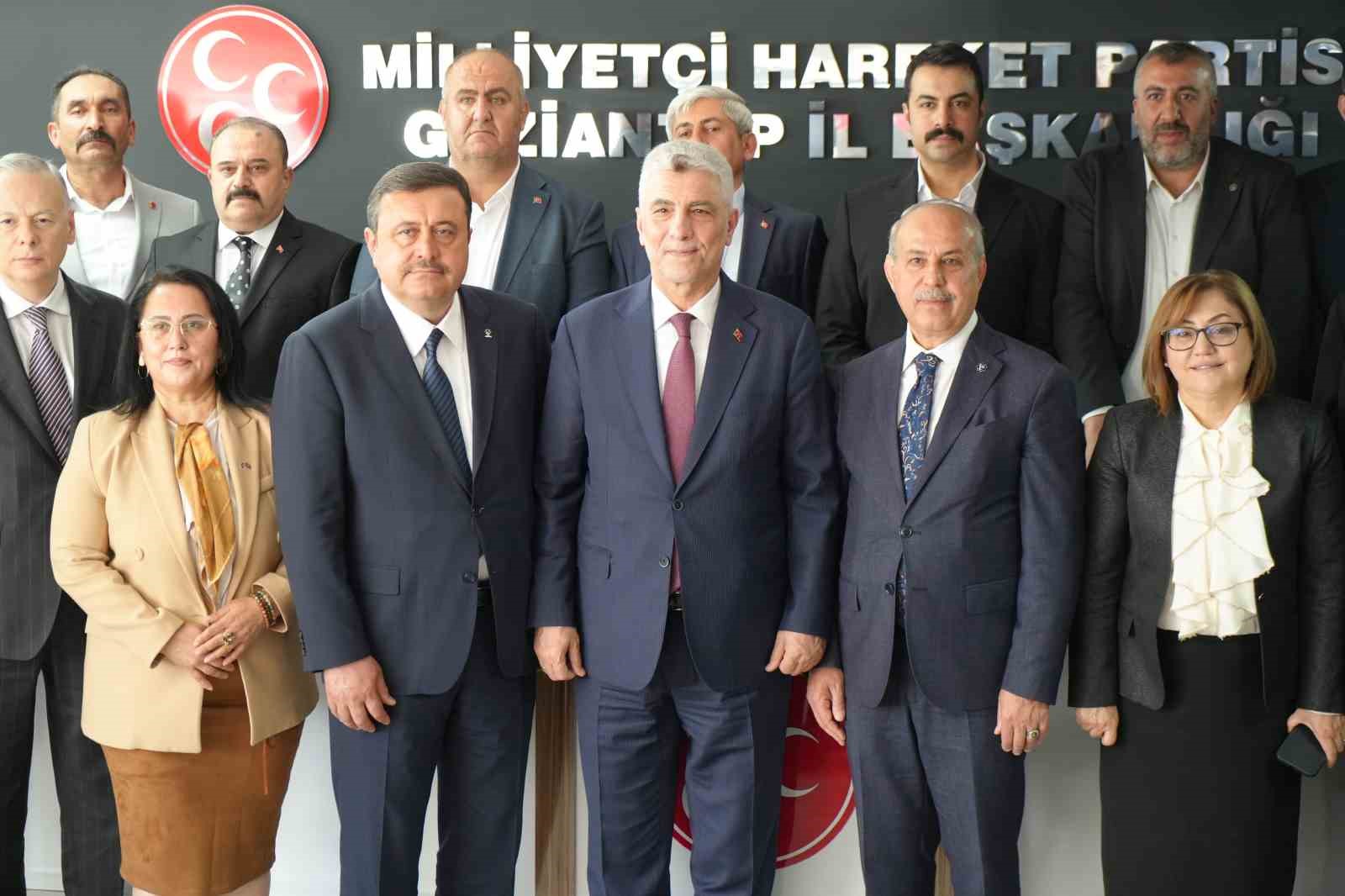 Bakan Bolat’tan MHP Gaziantep İl Başkanı Kılıç’a hayırlı olsun ziyareti 10 bakan bolattan mhp gaziantep il baskani kilica hayirli olsun ziyareti 6 b2cEIVPB